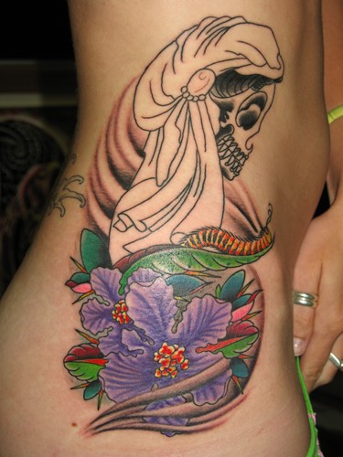 Tattoos - Traditional Old School tattoos - skull and flowers